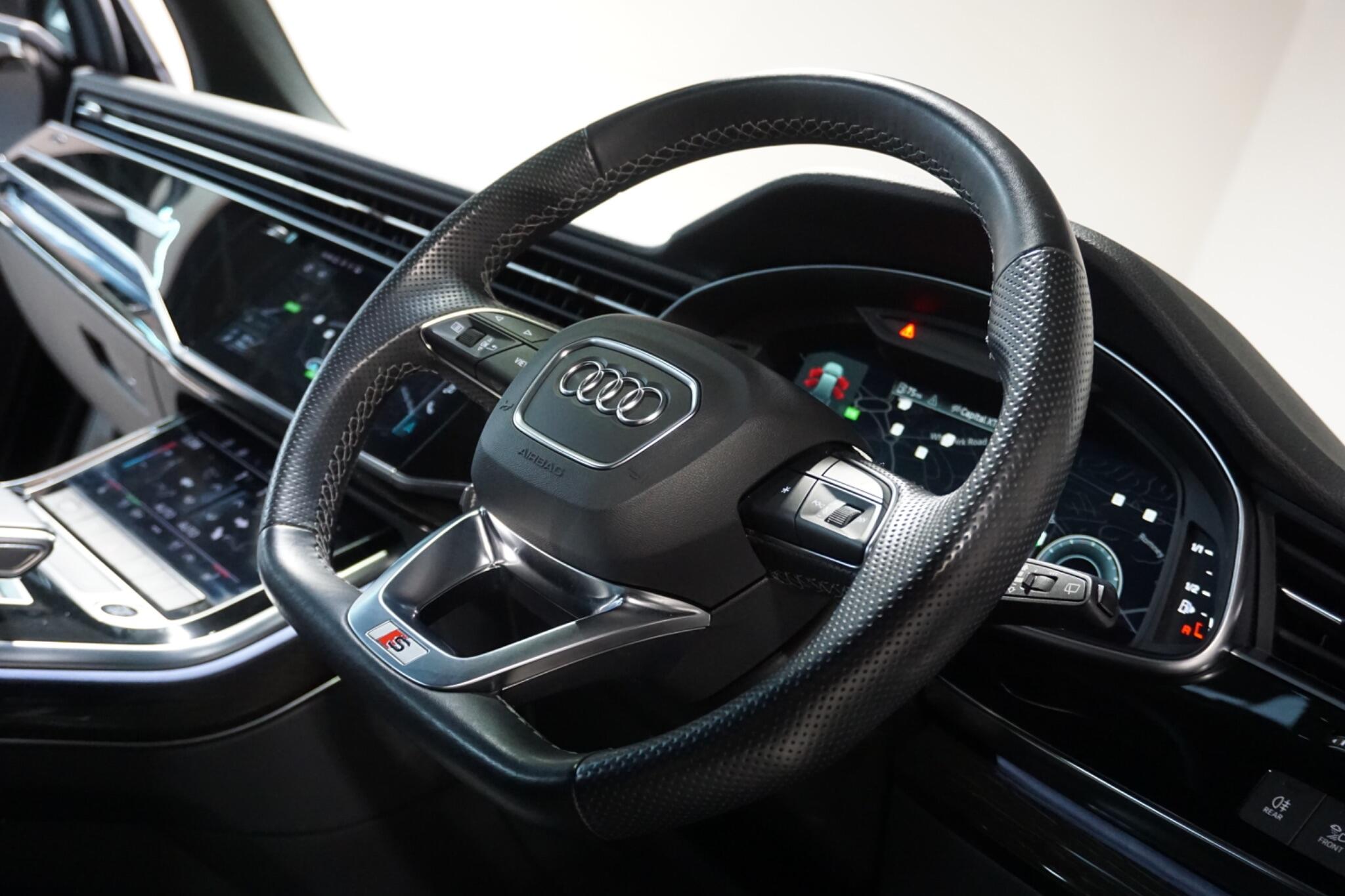Audi Q7 3.0 TFSI V6 55 Black Edition SUV 5dr Petrol Tiptronic quattro Euro 6 (s/s) (340 ps)